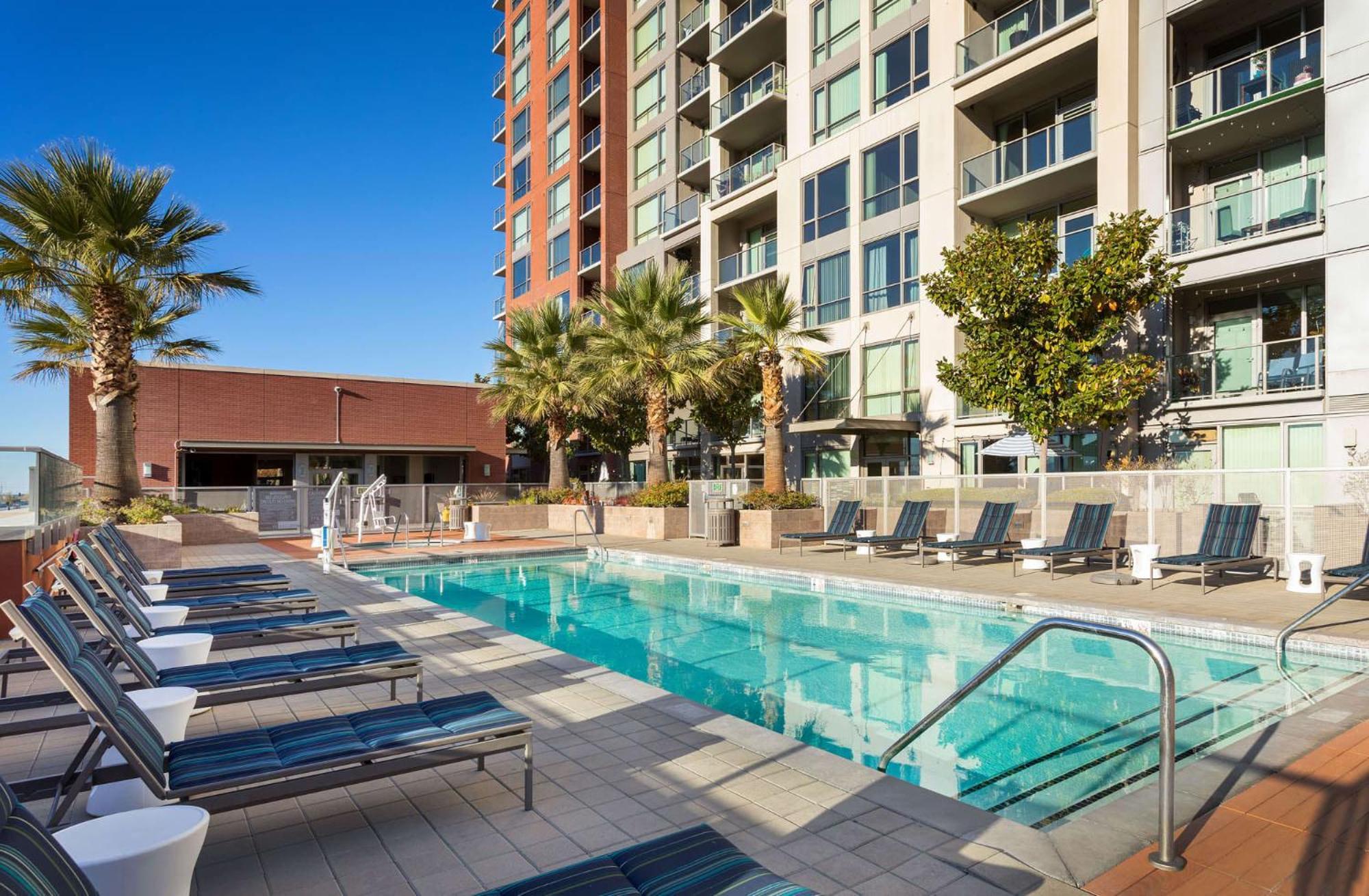 Global Luxury Suites San Jose Downtown エクステリア 写真