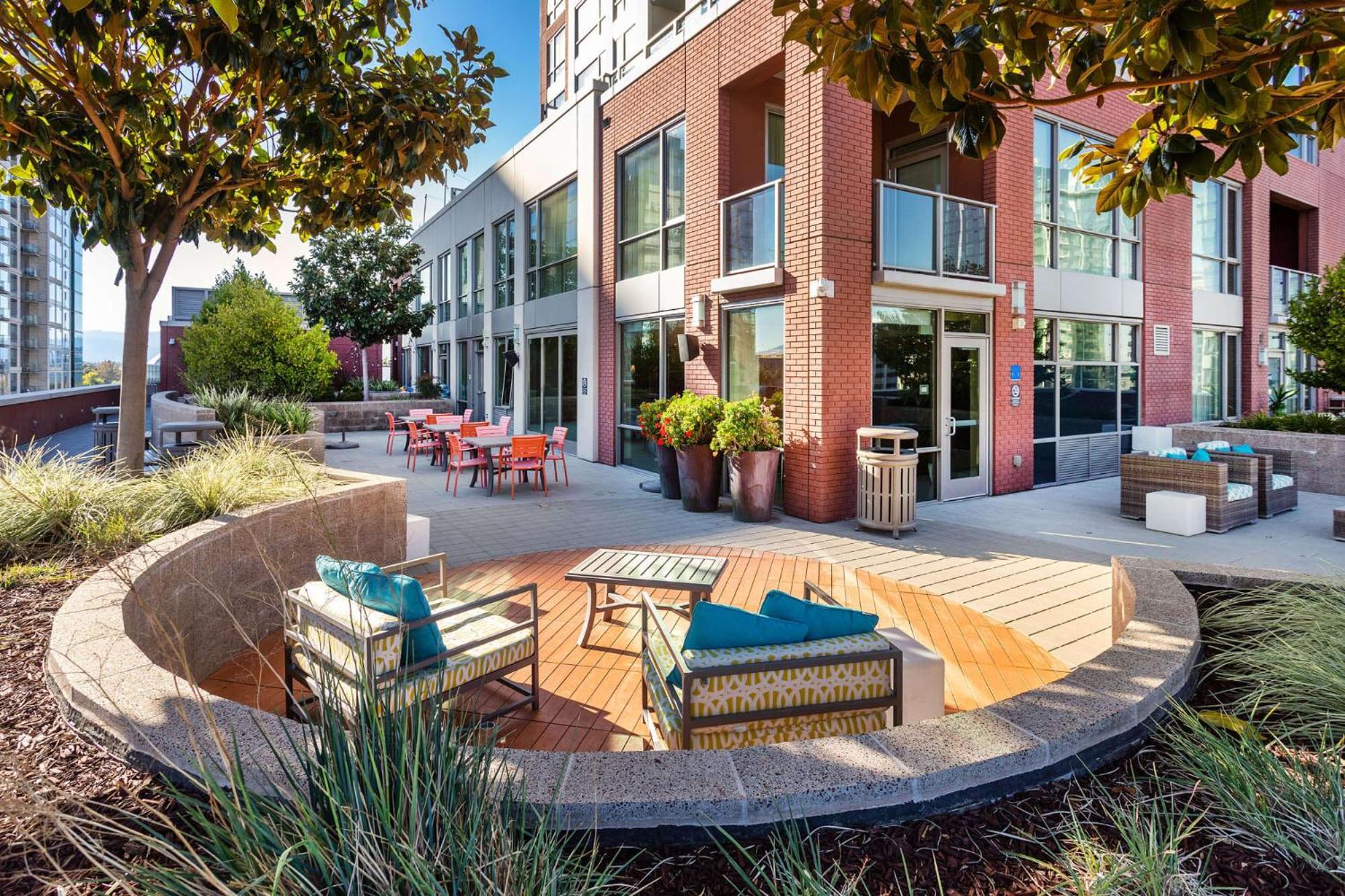 Global Luxury Suites San Jose Downtown エクステリア 写真